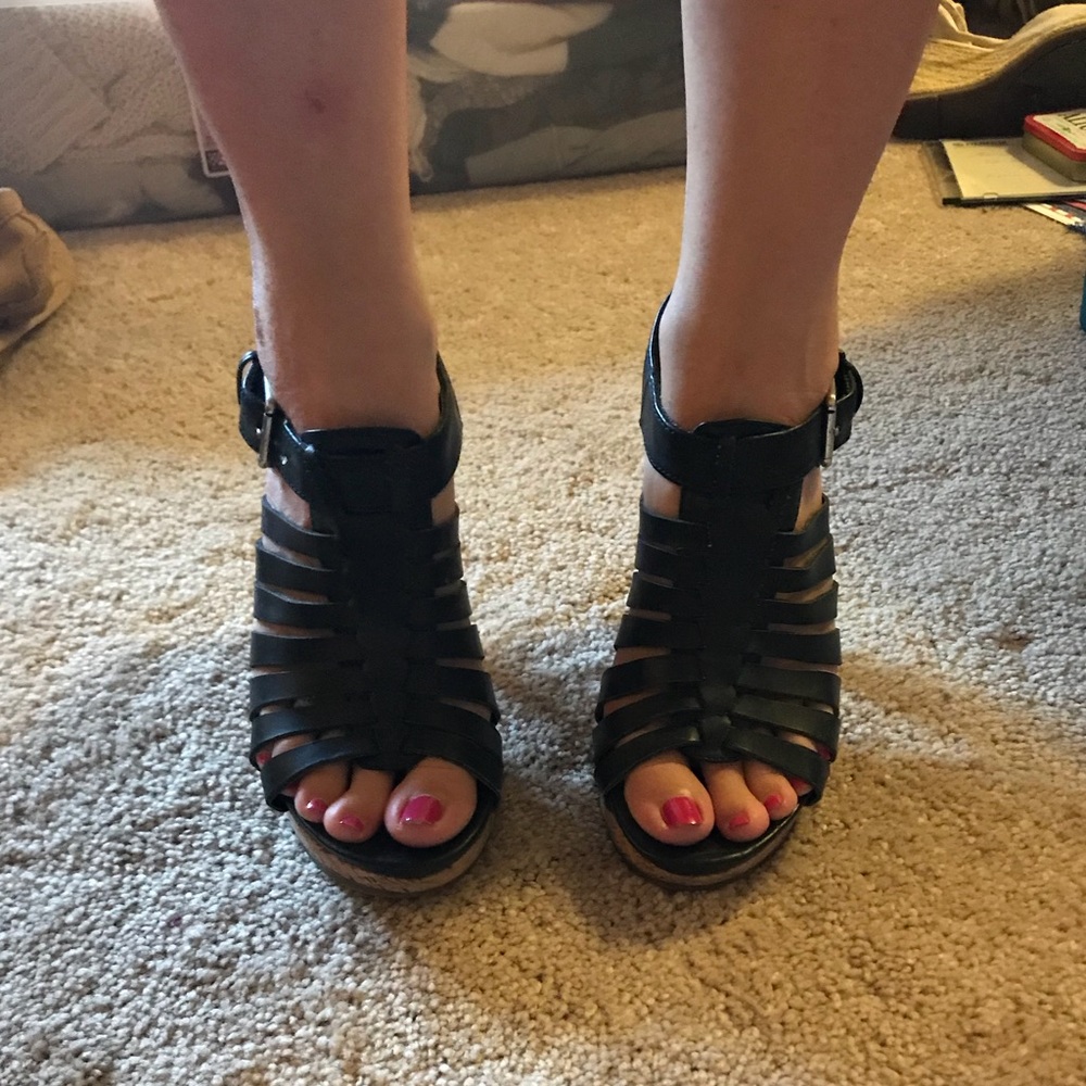 Mia Strappy Heels - Picture 3 of 5